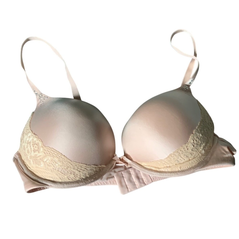 New without‎ tags light pink push up Bra